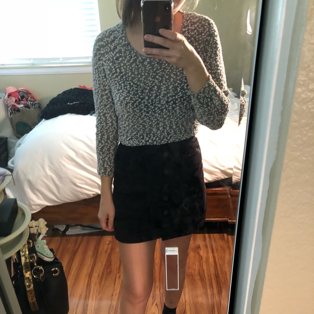 H&M Cropped Boucle Sweater